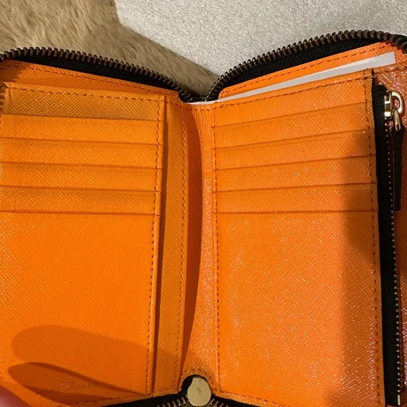 Marc Jacobs Gray Wallet with Gold Accent - Picture 3 of 7